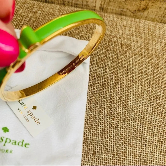 Kate Spade Take A Bow Enamel Bangle - Picture 4 of 4